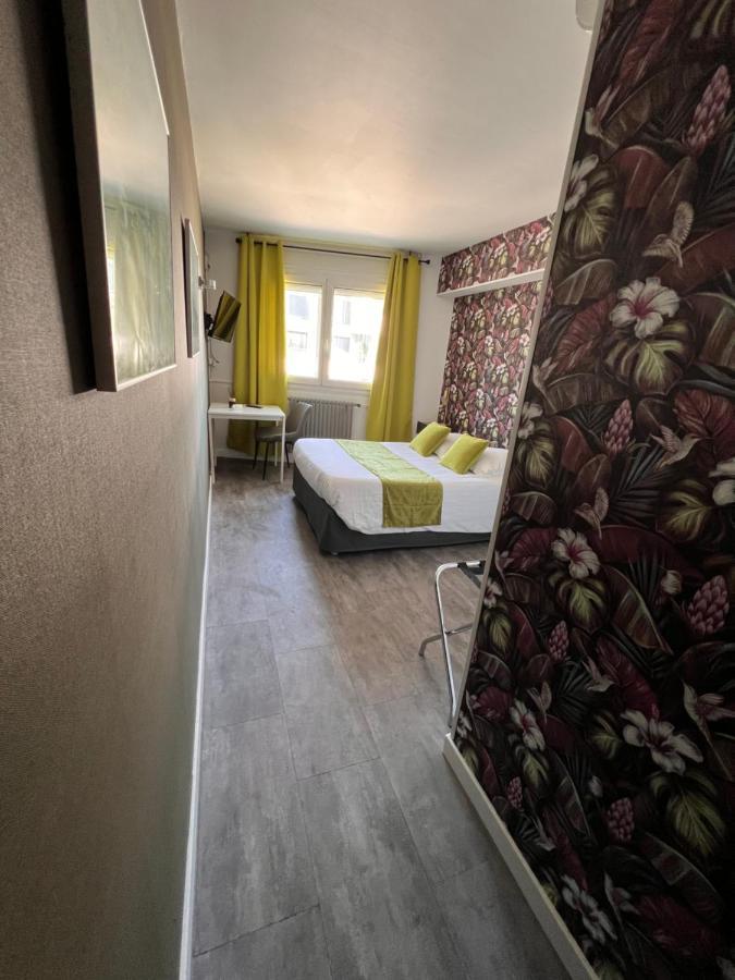 Hotel Alpes Cevennes Guilherand-Granges エクステリア 写真